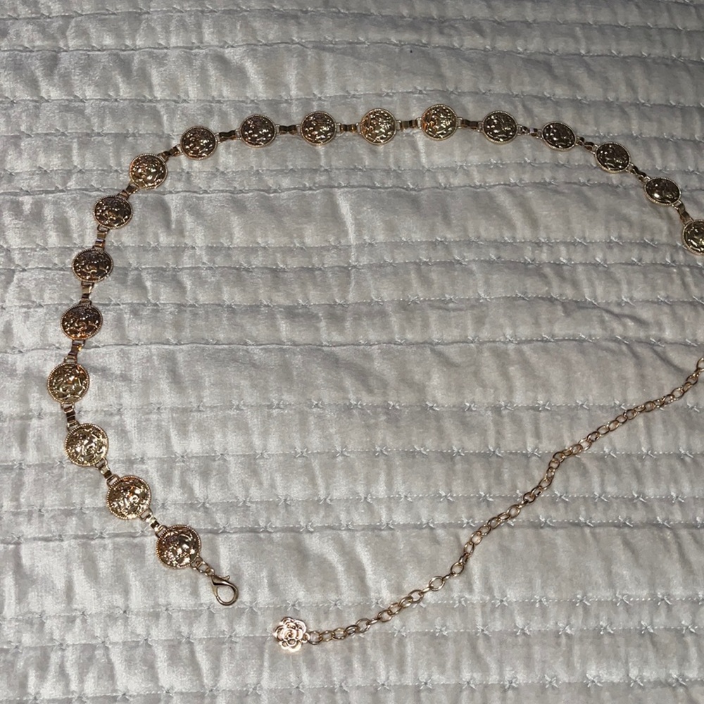 Vintage coin necklace or belt excellent condition adjustable 42”Long